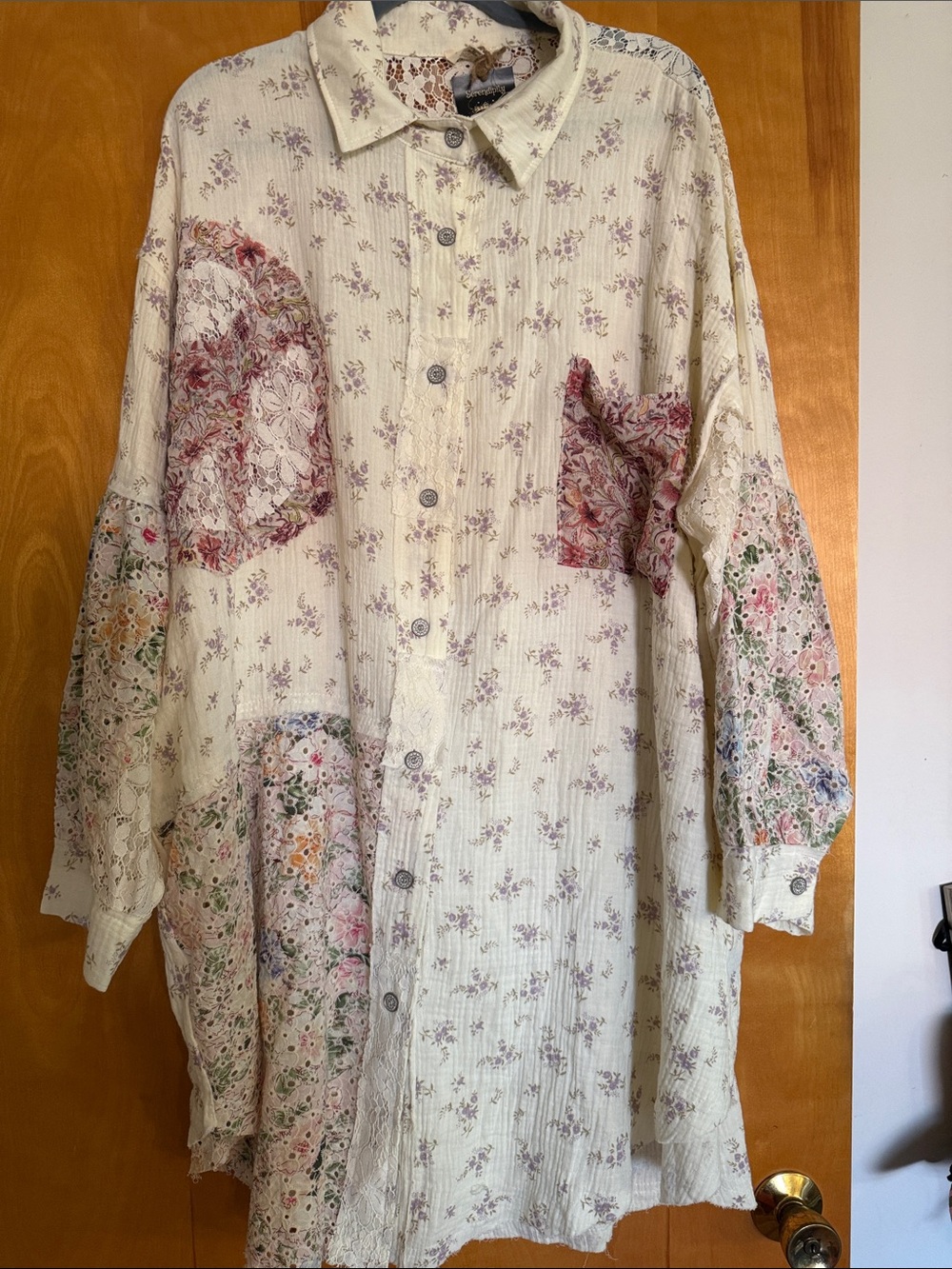 POL Cream Long Button-Down Shacket Floral Patchwork Eyelet & Lace NWT Sz Large